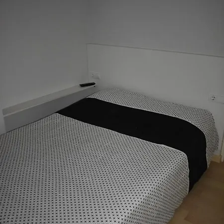 2 Min De La * Empuriabrava